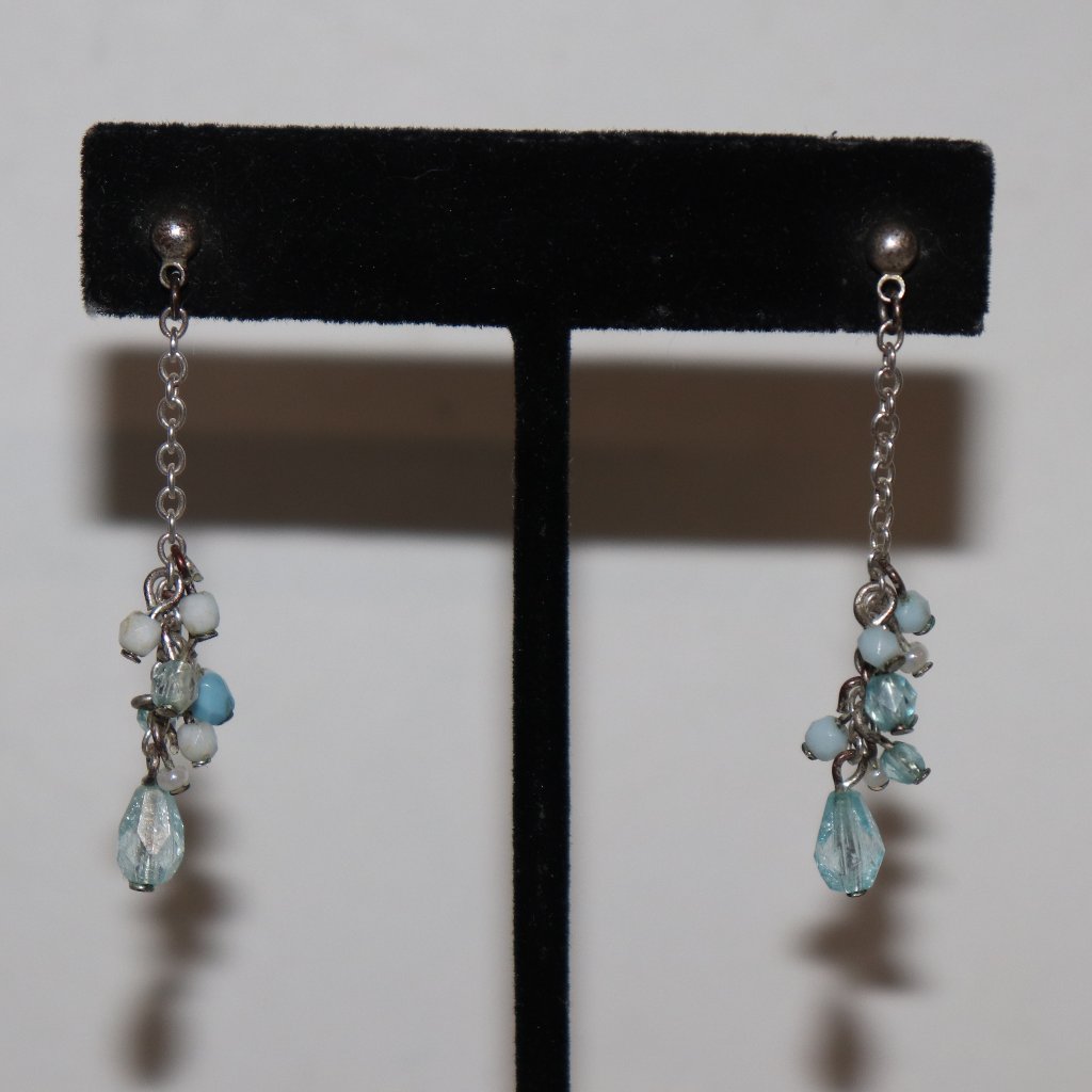 Beautiful Silver Blue Bead Dangle Earrings 2 10$